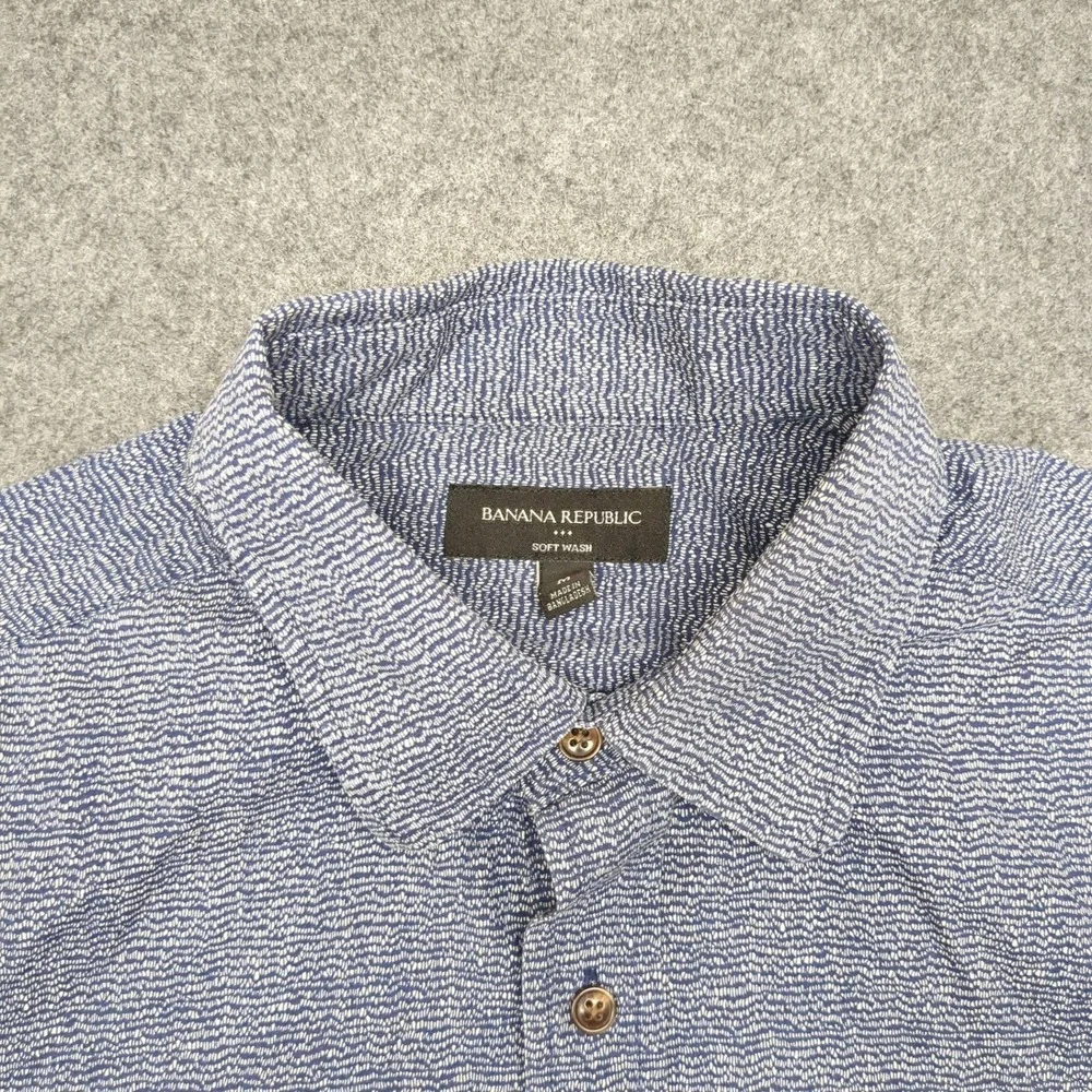Banana Republic Mens Button Up‎ Shirt Blue White Pattern Short Sleeve Size M